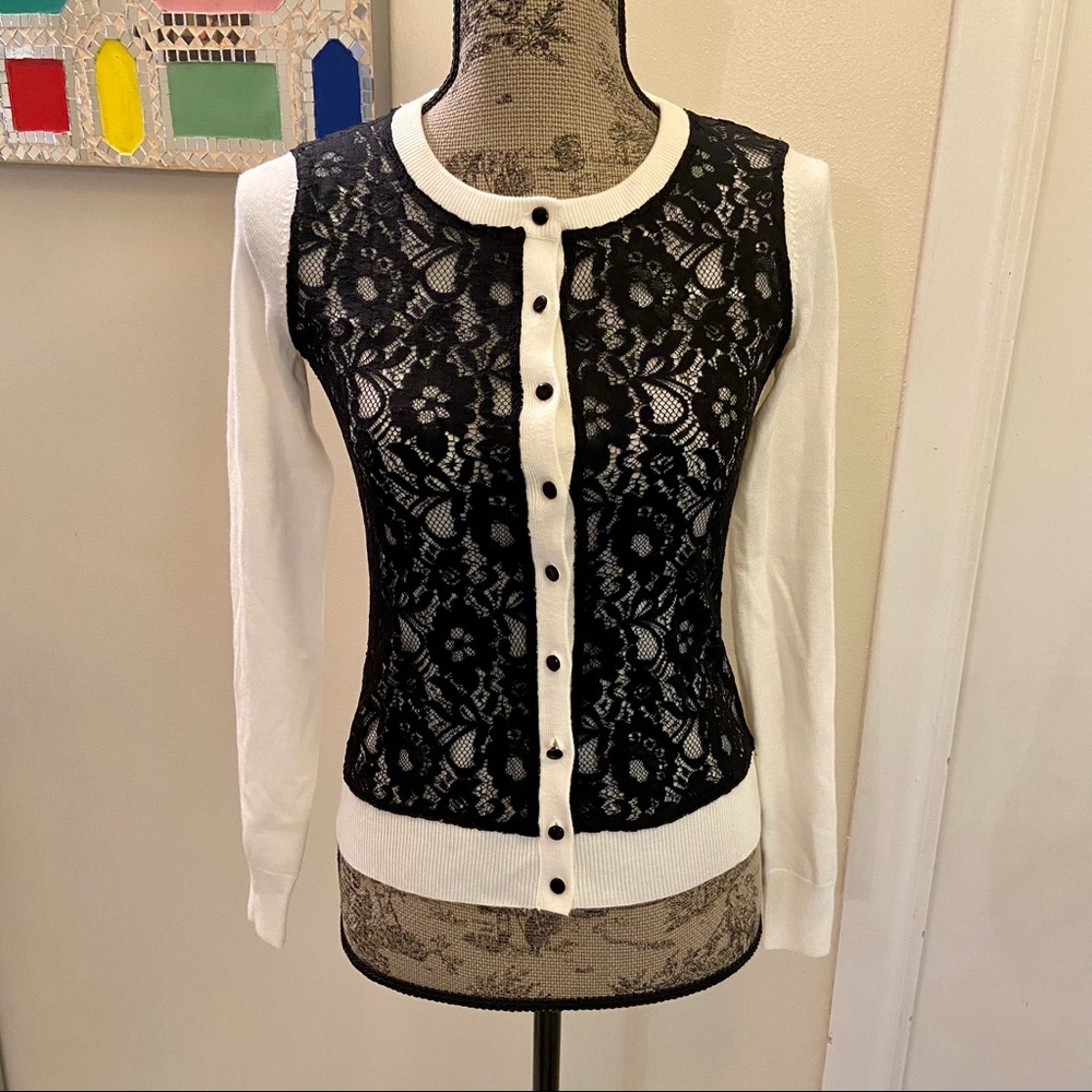 ✨NWT Banana Republic Lace Overlay Cardigan